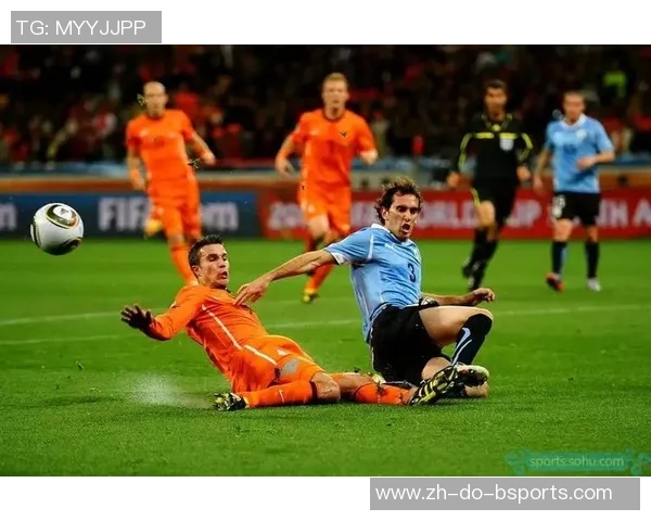 《足球明星恶搞大作战：球场上的幽默狂欢与惊险冒险》